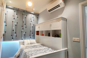 Monet Springtime @ Sunsuria City