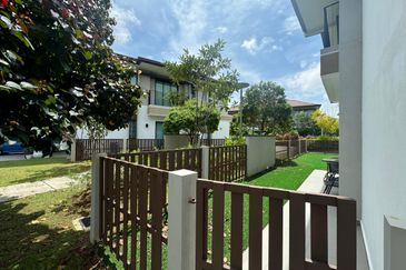 Isle of Botanica, Setia Eco Glades