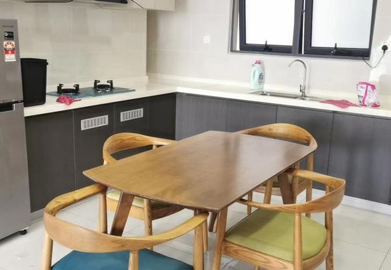 Baypoint @ Country Garden Danga Bay