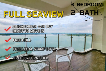 Baypoint @ Country Garden Danga Bay