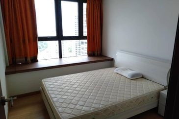 Baypoint @ Country Garden Danga Bay