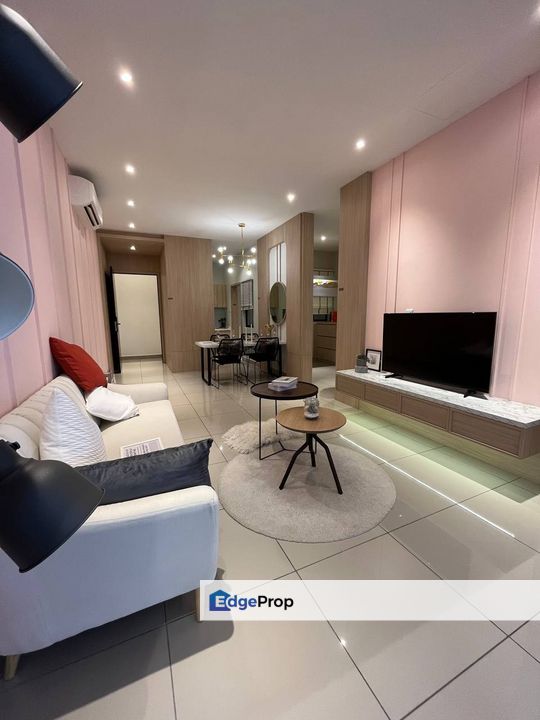 Veranda for sales, Johor, Johor Bahru