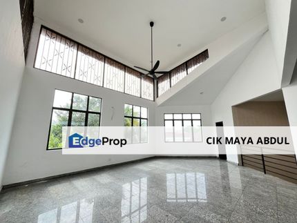 RUMAH BESAR + TANAH LUAS 1.5 Storey Bungalow House, Bandar Rinching, Semenyih , Selangor, Semenyih