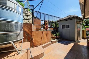 Jalan Suasana, Bandar Tun Hussein Onn