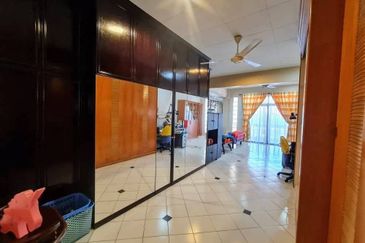 Bandar Tun Hussein Onn