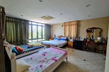 Bandar Tun Hussein Onn