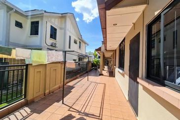 Bandar Tun Hussein Onn