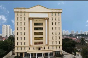 Taipan Business Centre, USJ 10