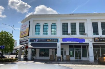 Ivoris @ Eco Majestic