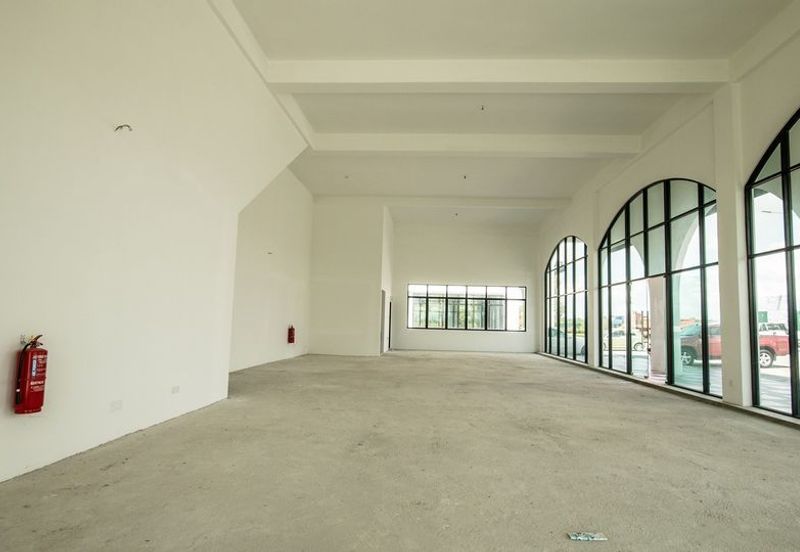 Ivoris @ Eco Majestic