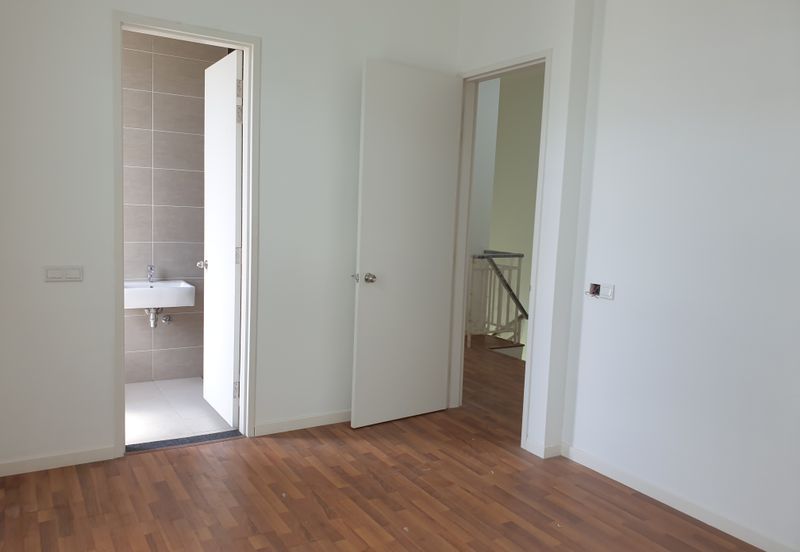 Tenderfields @ Eco Majestic