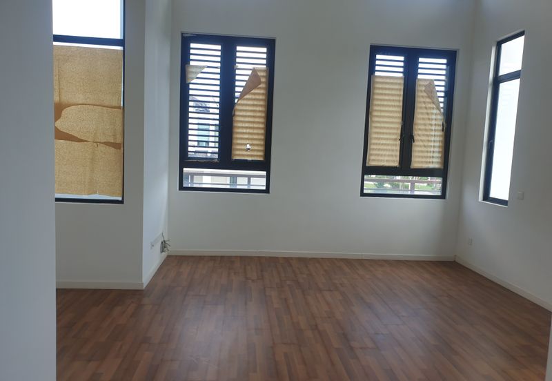 Tenderfields @ Eco Majestic