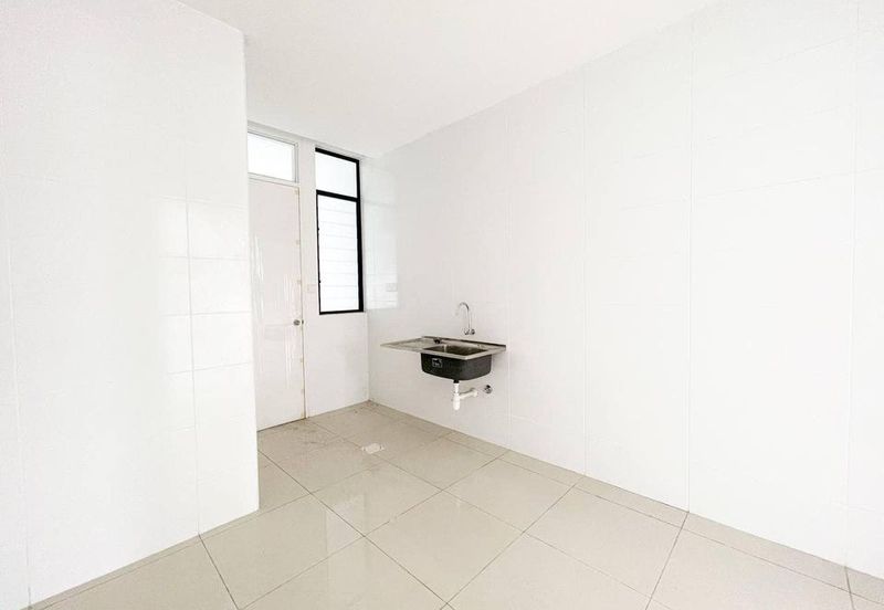 Tenderfields @ Eco Majestic