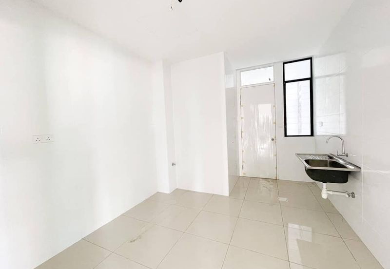 Tenderfields @ Eco Majestic