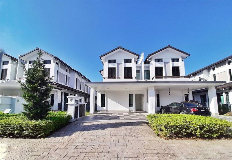 Tenderfields @ Eco Majestic