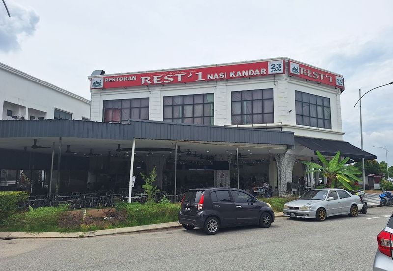 Ivoris @ Eco Majestic