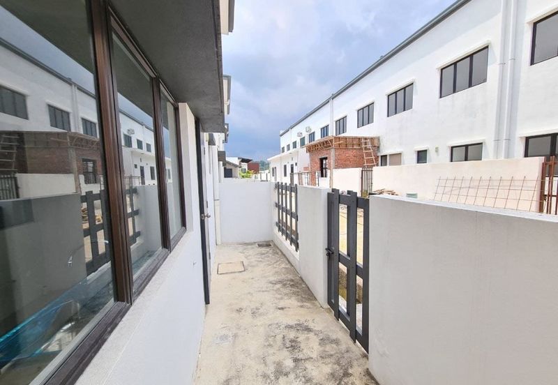 Banyas @ Setia EcoHill 2