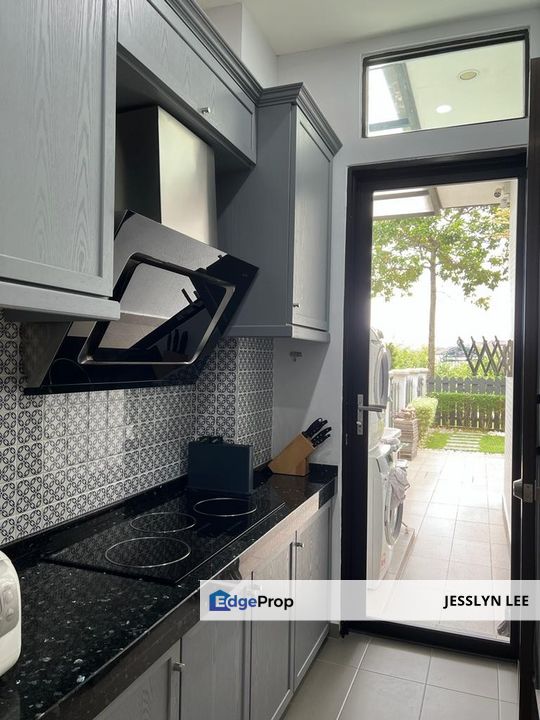 [CORNER Fully Renovated SEMI D] Eco Majestic, Semenyih  Tenderfield, Selangor, Semenyih