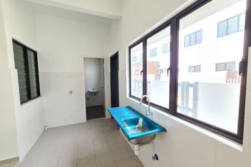 Banyas @ Setia EcoHill 2