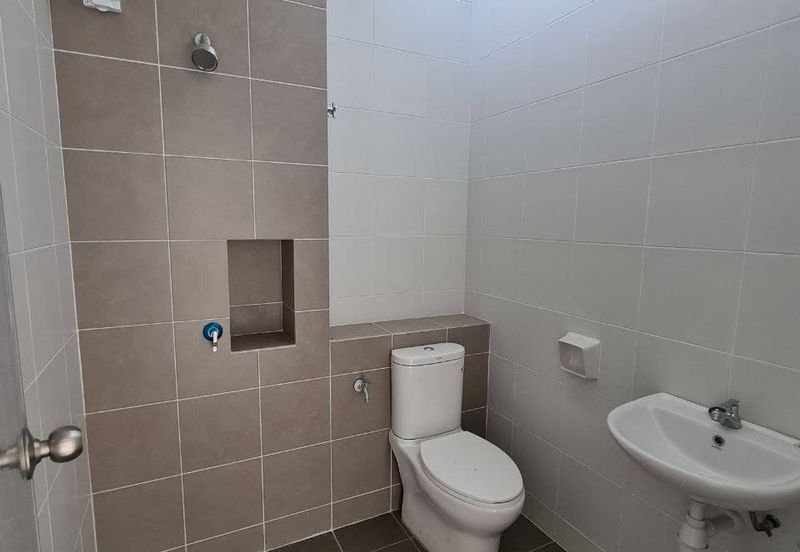 Banyas @ Setia EcoHill 2