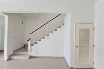 Banyas @ Setia EcoHill 2