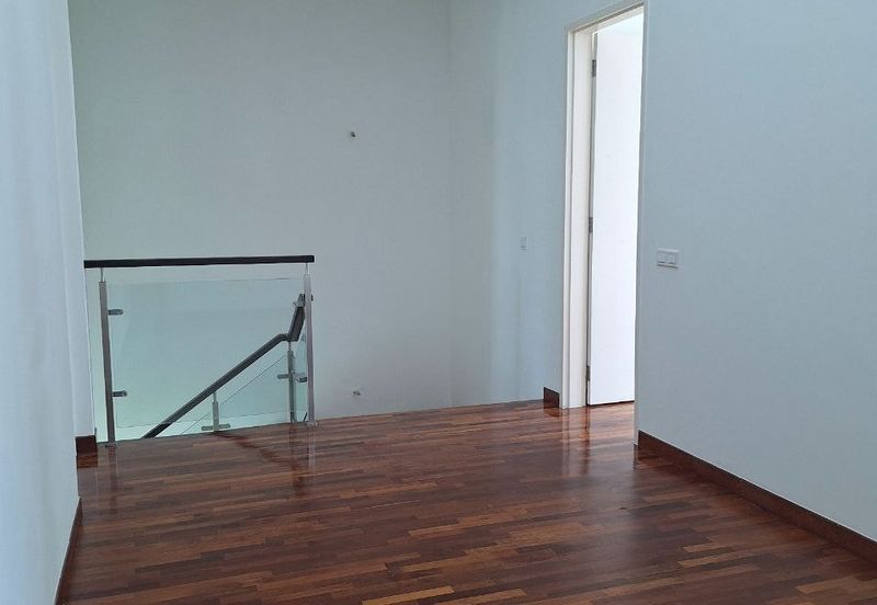 Tenderfields @ Eco Majestic