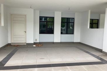 Cradleton @ Eco Majestic