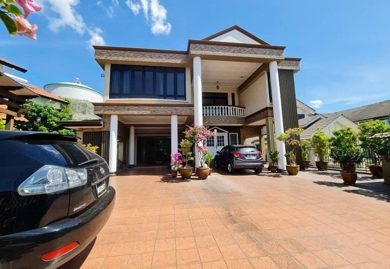 Jalan Suasana, Bandar Tun Hussein Onn