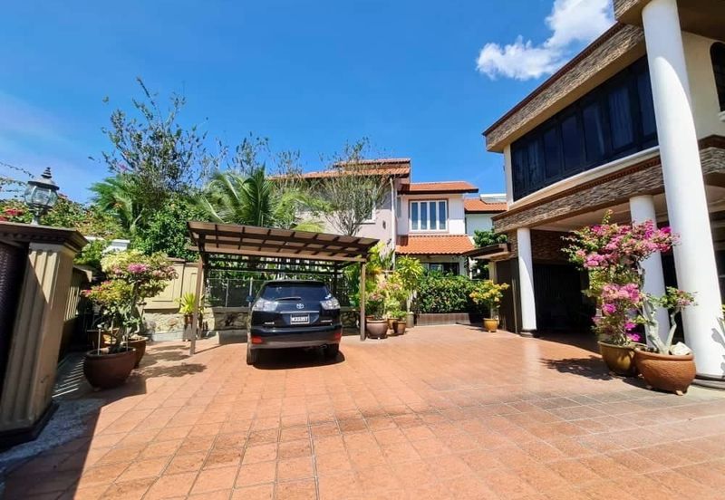 Jalan Suasana, Bandar Tun Hussein Onn