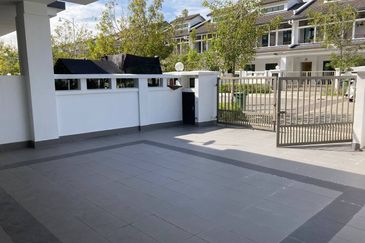 Cradleton @ Eco Majestic