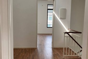 Cradleton @ Eco Majestic