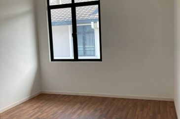 Cradleton @ Eco Majestic