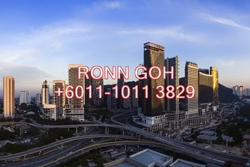 PETALING JAYA CITY CENTRE : MODERN & FULLY FURNISHED 120,000 SQFT COLLEGE/ UNIVERSITY COMPLEX ( FOR SALE ) * 八打靈再也市中心：現代設計的 120,000 平方英尺設施齊全的學院（ 出售 ）