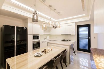 Shah Alam Best Buy Big Condo! Monthly 1.7k 4R2B Layout!