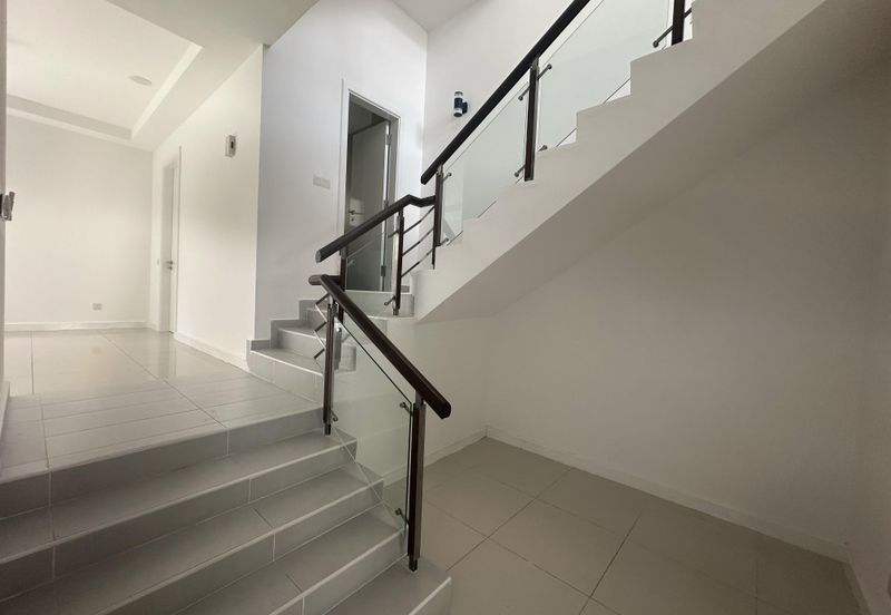 Mozart, Symphony Hills