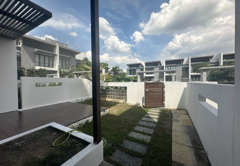 Mozart, Symphony Hills