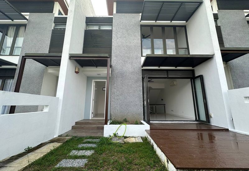 Mozart, Symphony Hills