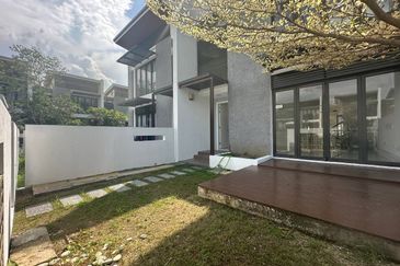 Mozart, Symphony Hills