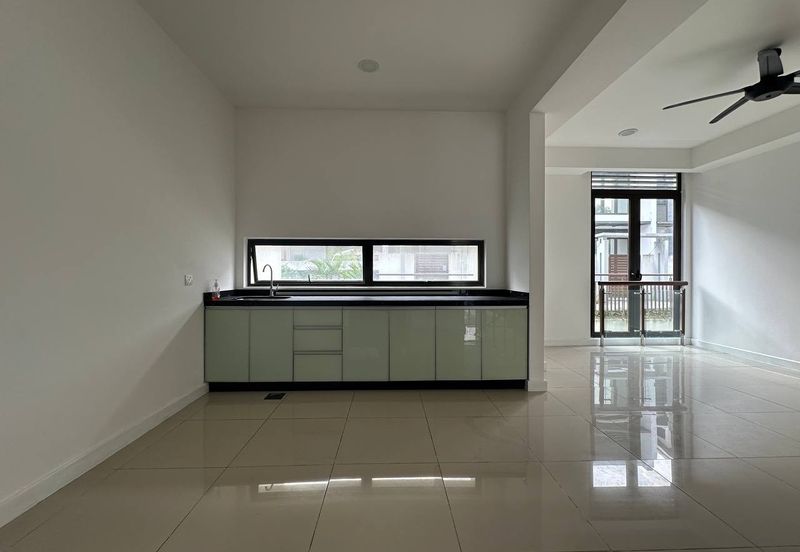 Mozart, Symphony Hills