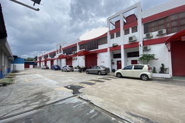 Bersatu Industrial Park @ Taman Cheras Jaya 1.5-Storey Factory, Balakong, Selangor