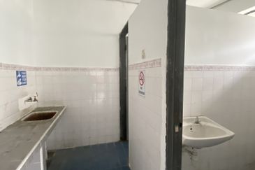 Bersatu Industrial Park @ Taman Cheras Jaya 1.5-Storey Factory, Balakong, Selangor