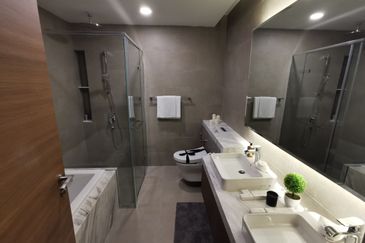 Aria Luxury Residence