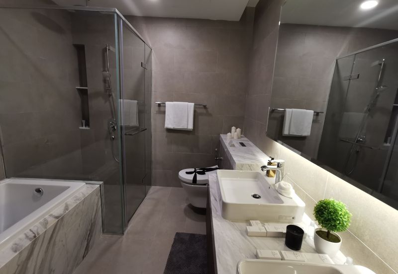 Aria Luxury Residence