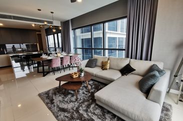 Aria Luxury Residence