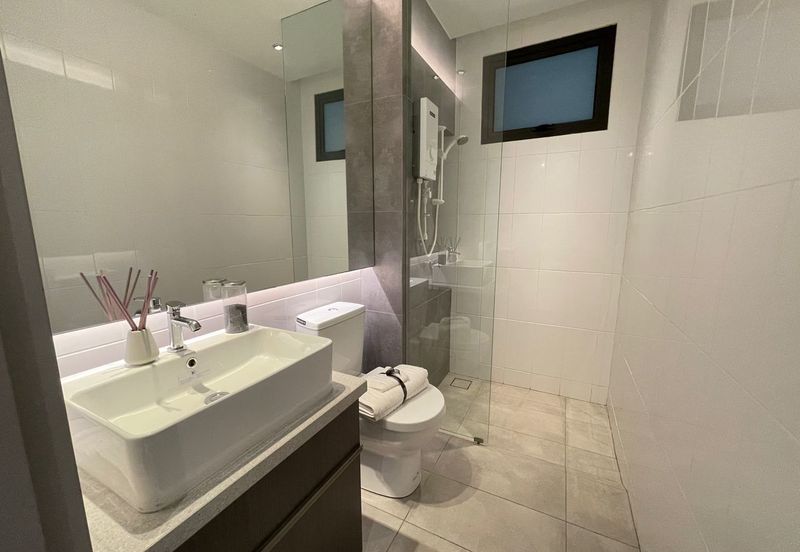 Emerald 9 Condominium