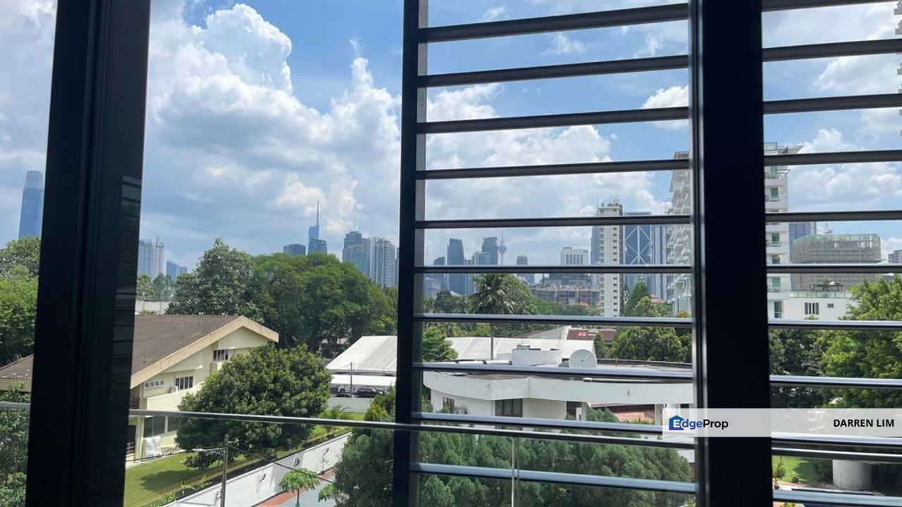 Ampang Tengah 6 Residensi (AT 6), Taman U-Thant , Embassy Row, Kuala Lumpur, Taman U-Thant