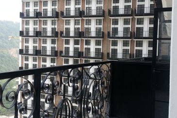 Colonial @ Empire city