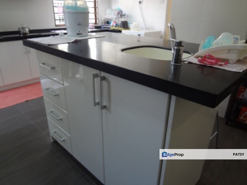 Nilam Terraces 2.5-storey Endlot with land, Selangor, Puchong South