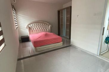 Kemuning Green Hill 3 Corner unit 