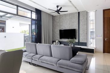 KOTA KEMUNING [NEW] 2-STY AFFORDABLE LINKHOUSE WITH GARDEN HOME CONCEPT